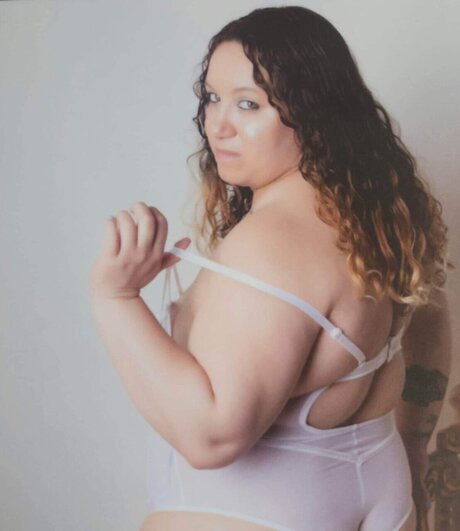 Kristi Shari hd model img