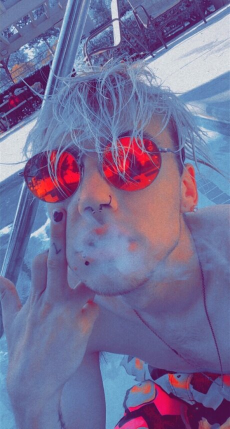 Rxse Cxrtz xxx star pics