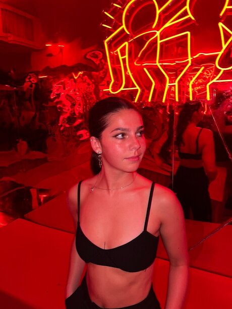 Leah whiteman star high quality picture