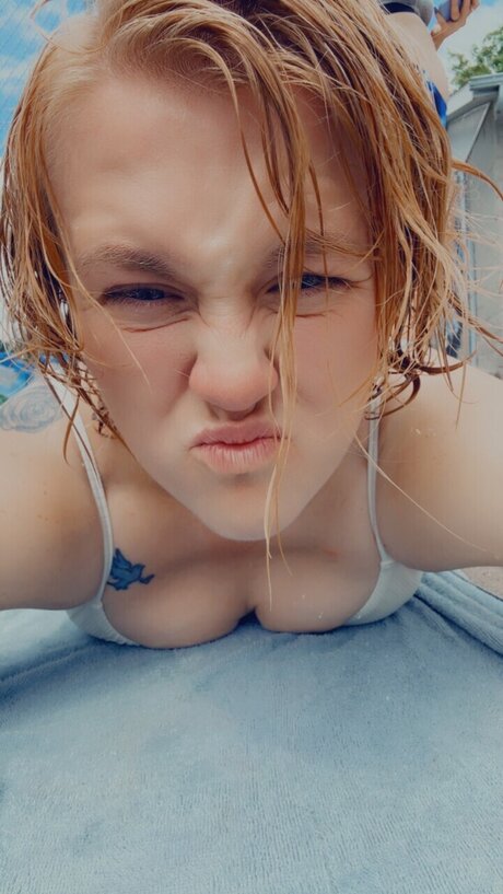 Angela Kamrowski erotic actress img