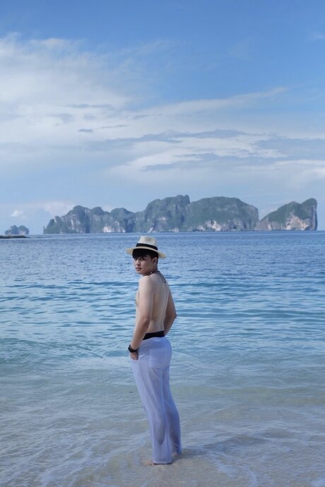 Surabodin Inta erotic star galleries