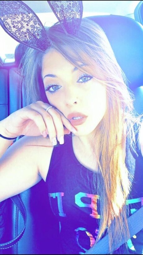 Lexxii_ nice model pictures