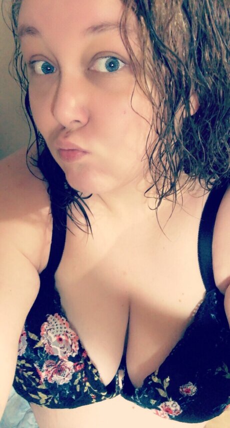 Lola1982 high quality pornstar archive