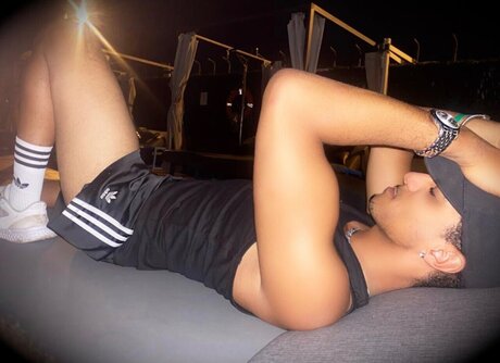 Calvin Lyon top model image