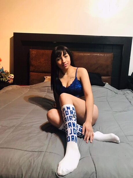 Little girl_ naked actress image