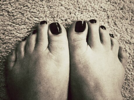 WickedlyWideFeet model xxx picture