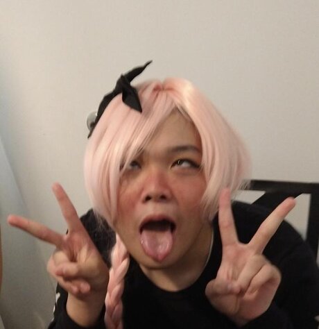 SnowlockHolmes model erotic images