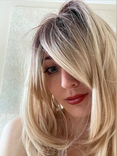 Ame Skye star exclusive galleries