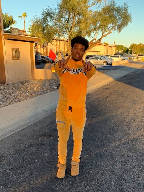 AKG model erotic galleries