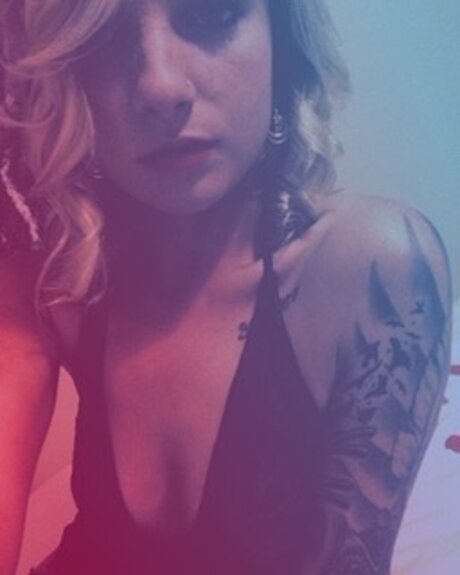 Aim exclusive actress picture