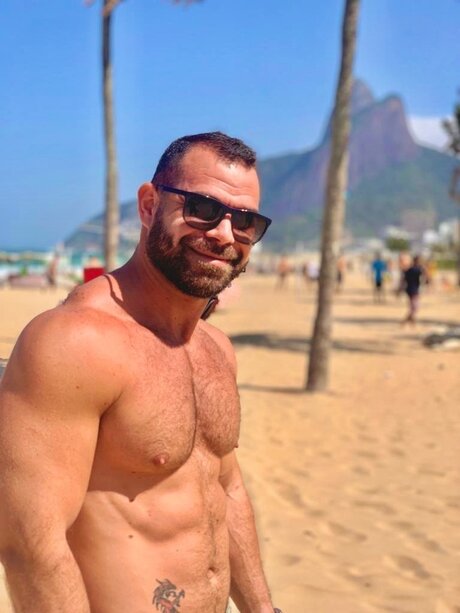 Sarado Putao pretty model image