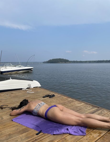 mslittlesecret model pretty gallery