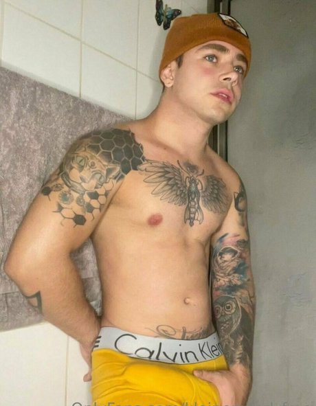 kleinenvlad free naked star pic