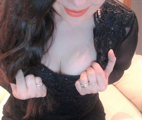 mommylovescock model sexy images