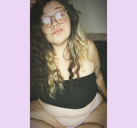 kkb00182 pornstar photo