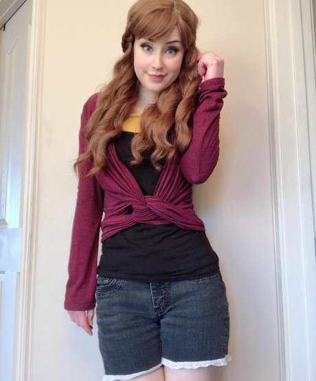 Raineemery pretty model pic