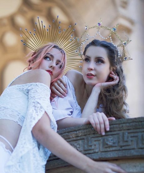 Raineemery model pretty pics