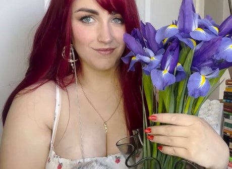 Pigeons ASMR star exclusive pics