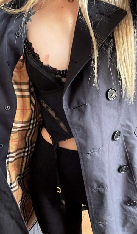 Sarinasong star gallery