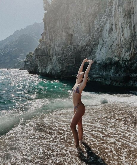 Bunnycutie adult model images