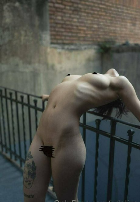 odalize sexy pornstar img