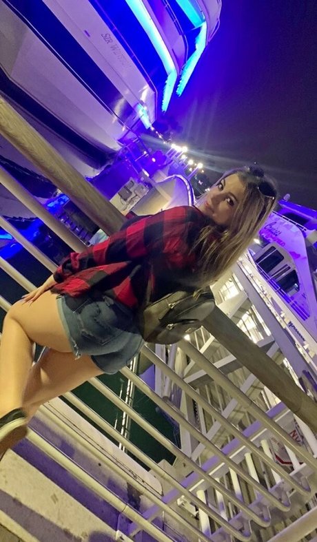 Talea model high quality photo