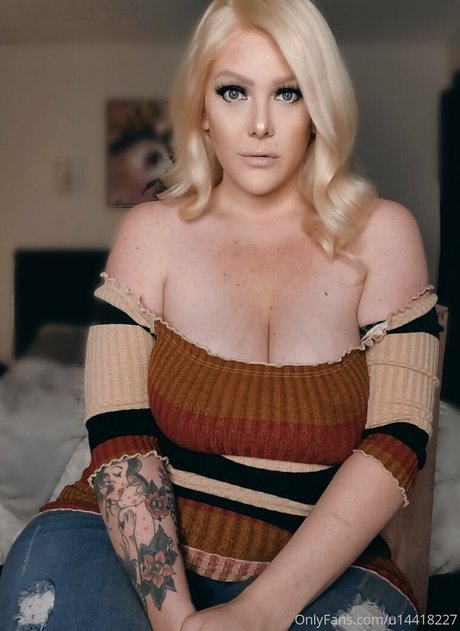 midnightxxxmoon perfect pornstar photos