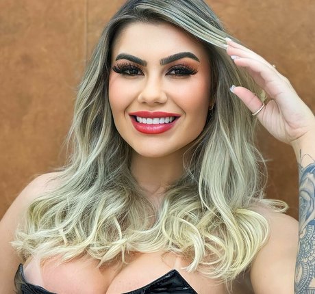 Gabi Tamiris_ pornstar naked pic