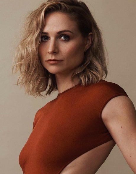 Niamh Algar star sex pictures