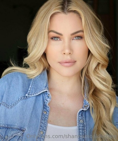 shannamoaklerfree pornstar perfect pictures