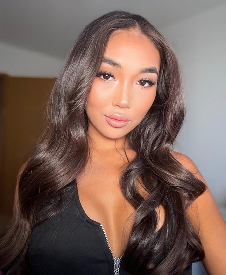 Asya Sun erotic model picture