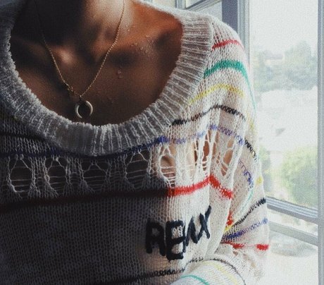 Emily Hall top star pictures