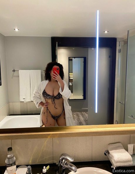 Disturbia star high quality photo