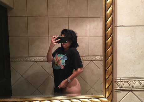 Disturbia nice model pics