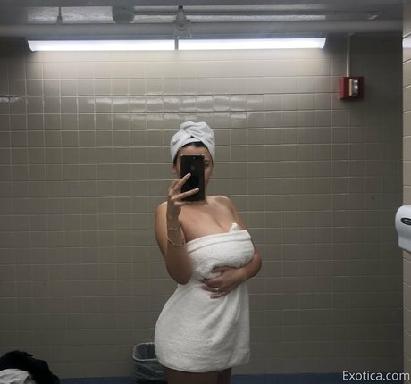 Disturbia star free archive