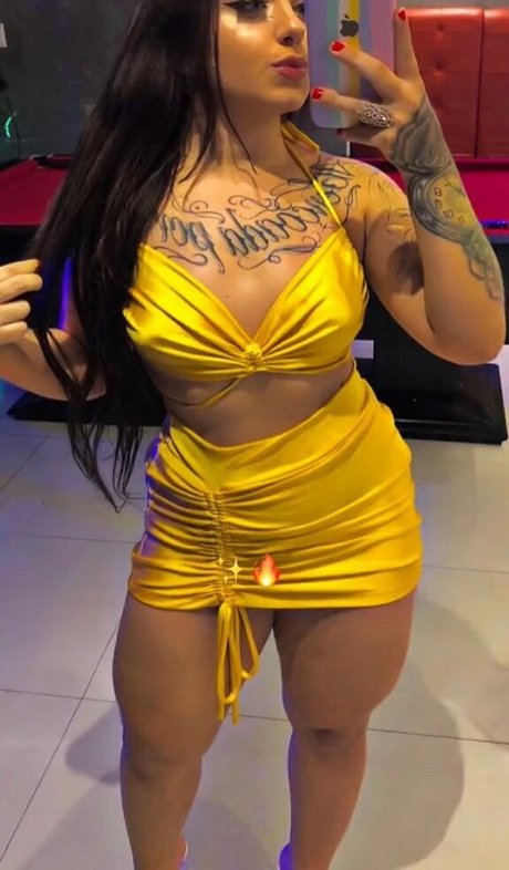 Alana Mara model top photo