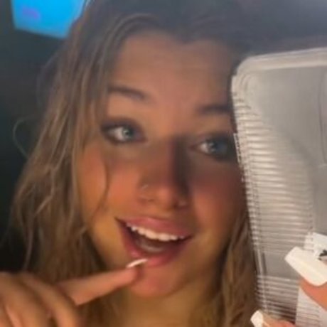 Mackenzie Spohn exclusive star picture