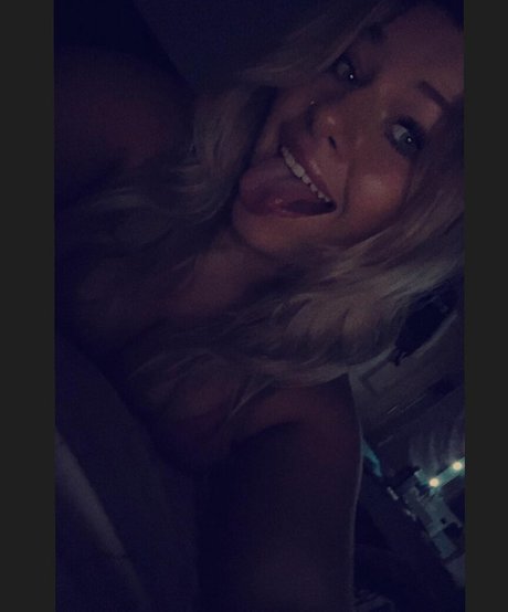 Mackenzie Spohn sexy actress pic