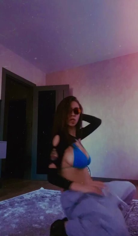 aisultana star adult image