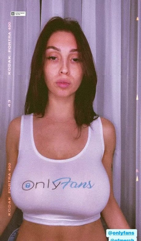 aisultana star high quality pics