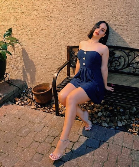 Yesenia De La Rosa sexy pornstar pictures