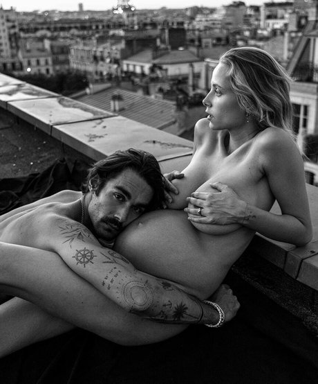 Coline Aulagnier star pornographic photos