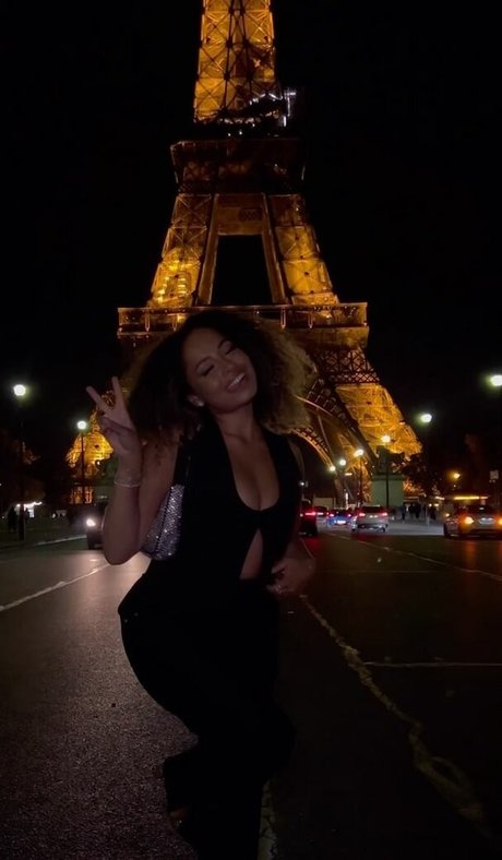 Amber Gill star porn gallery