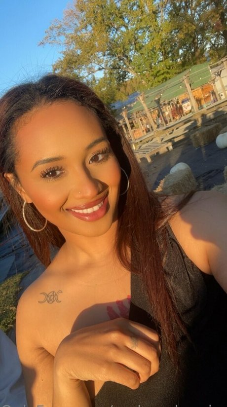 makeupbymicol star hot pictures