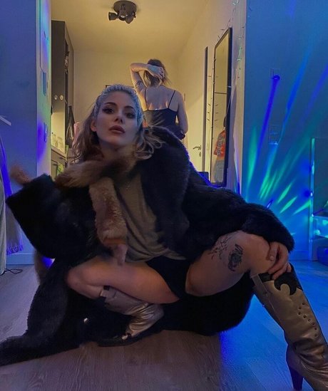 Fincansurat pornographic star img