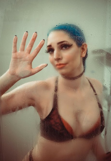 BloodyNyuu model pics