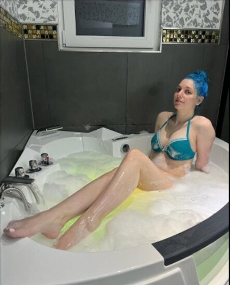 BloodyNyuu star beautiful image