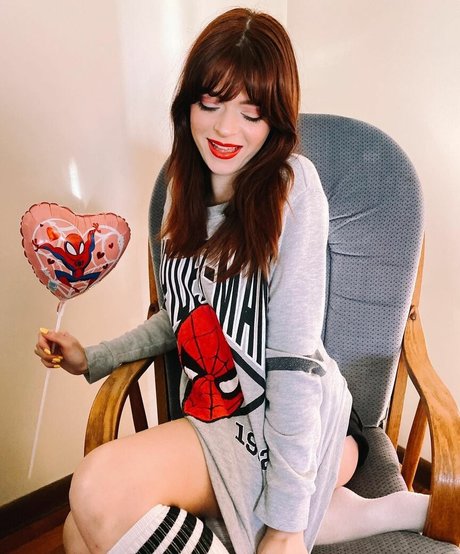 Sally LoMonaco star pic