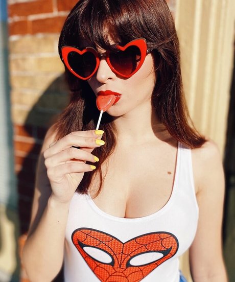 Sally LoMonaco naked star pics