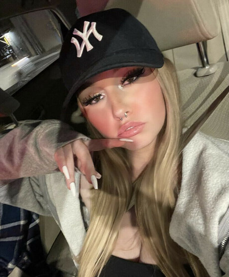 haileyyfriz pornographic model pictures